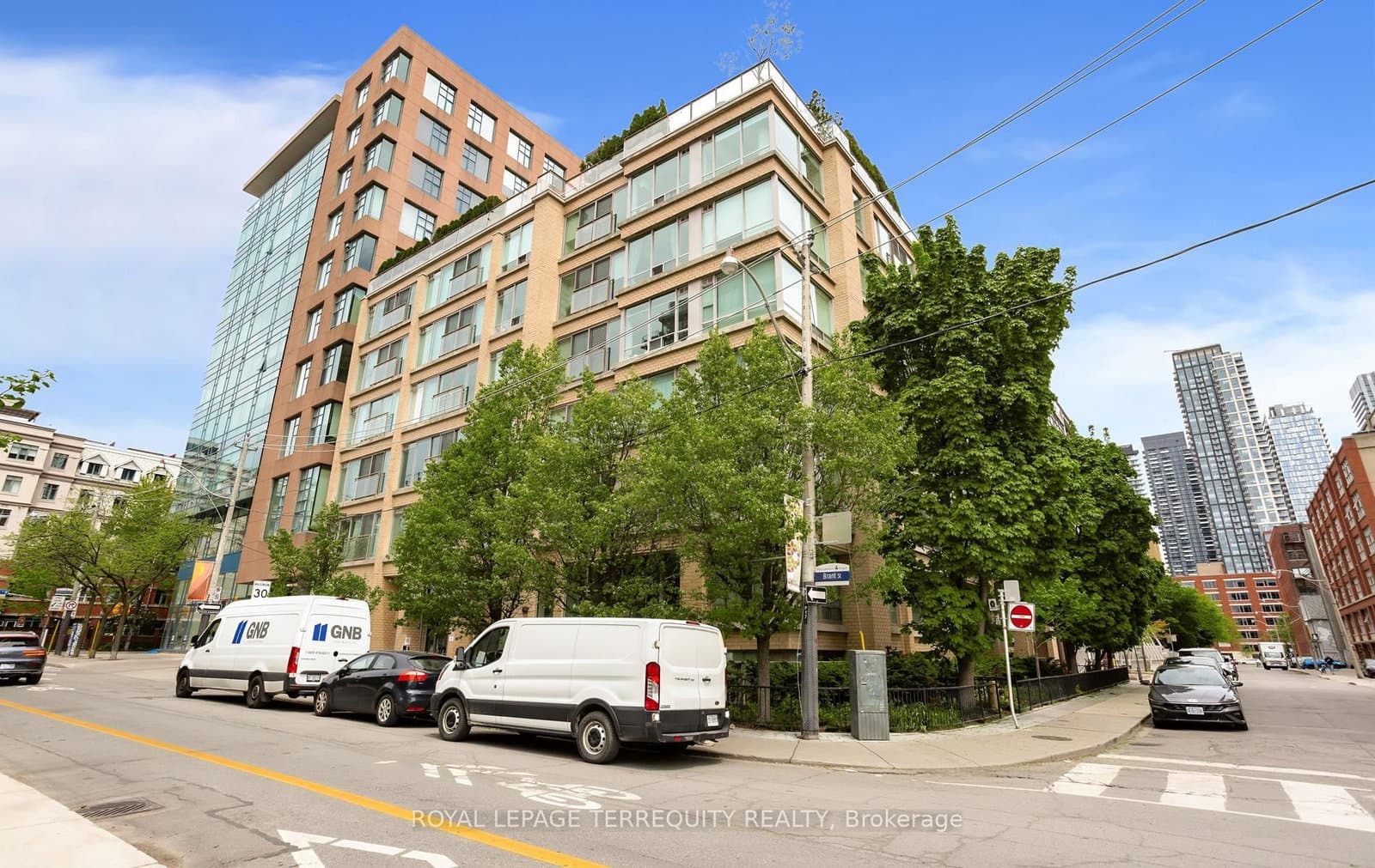 50 Camden Street, Unit 704 thumbnail 32