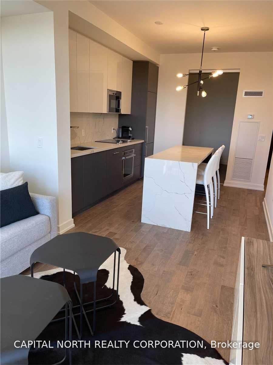 330 Richmond Street W, Unit 1612 thumbnail 8