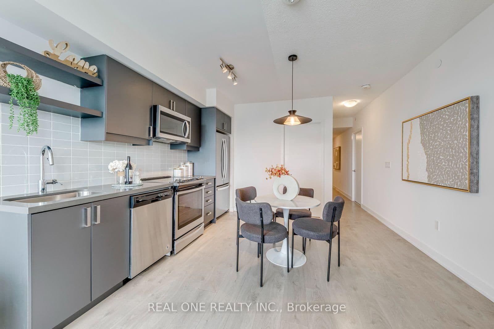 50 Wellesley Street E, Unit 3706 thumbnail 14