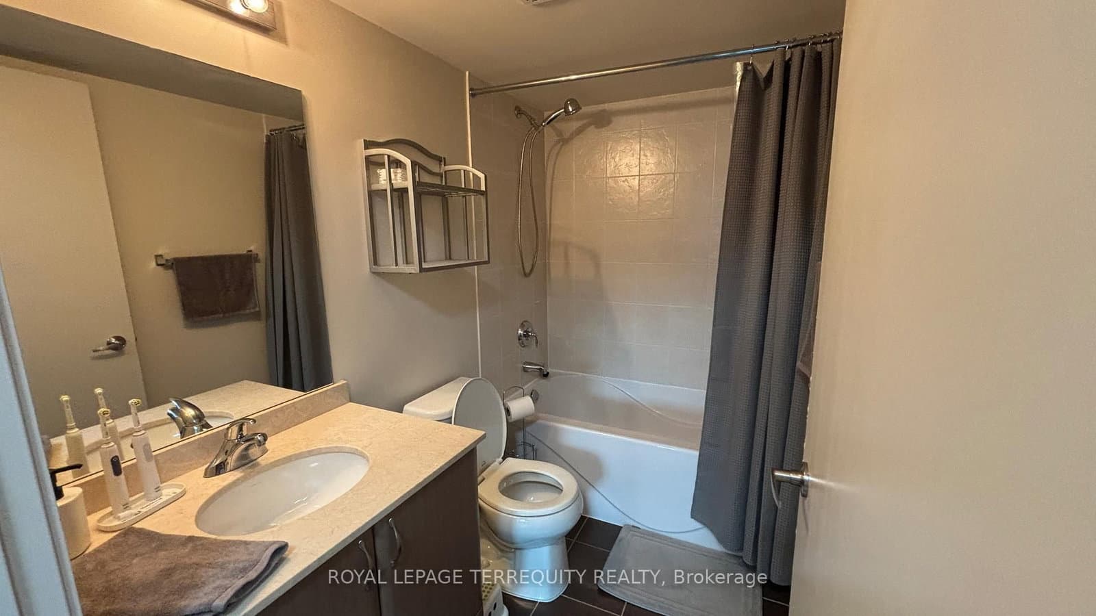 525 Wilson Avenue, Unit 835 thumbnail 13