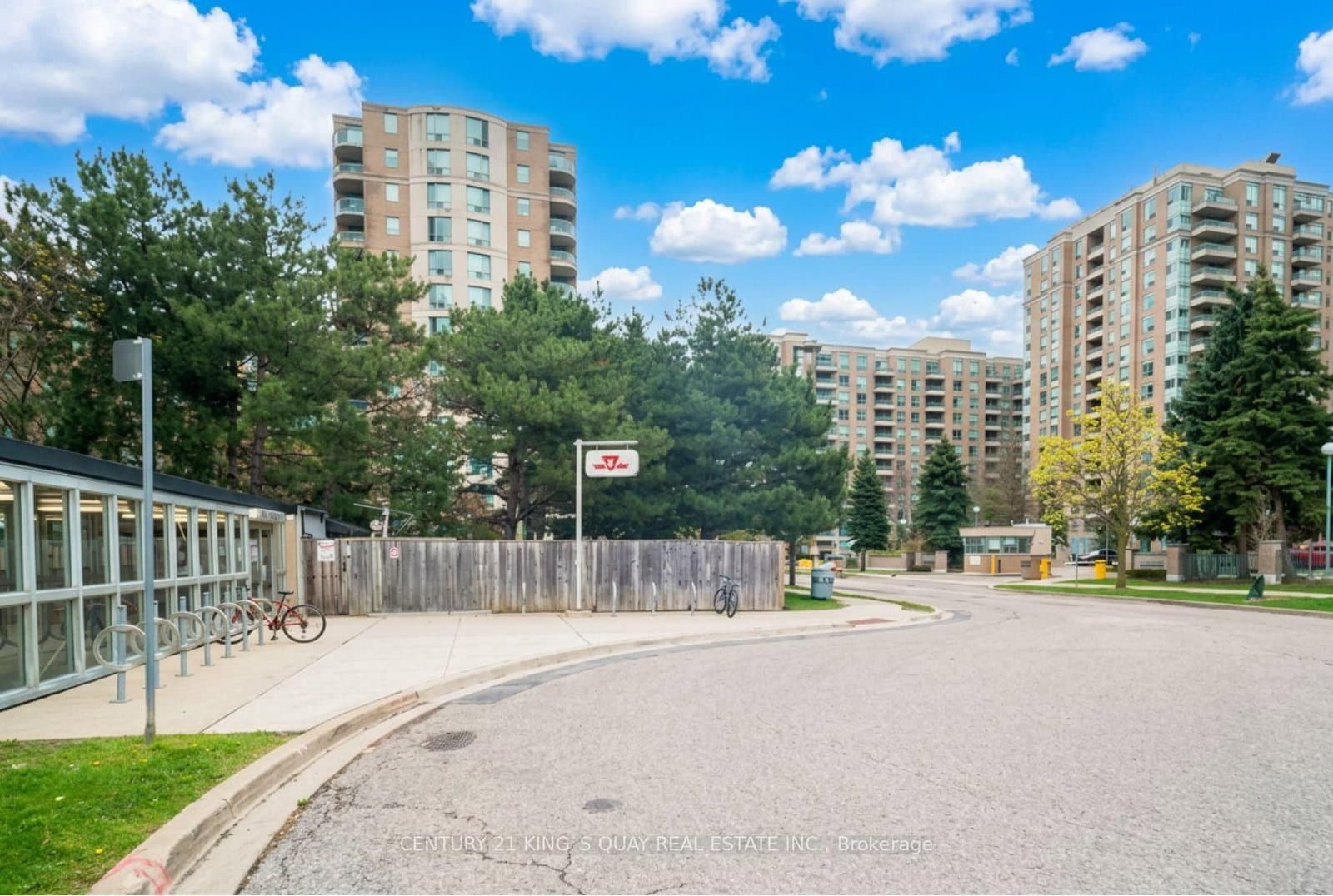 39 Pemberton Avenue, Unit 609 thumbnail 16
