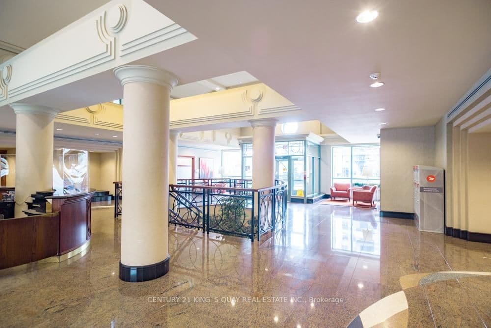39 Pemberton Avenue, Unit 609 thumbnail 4