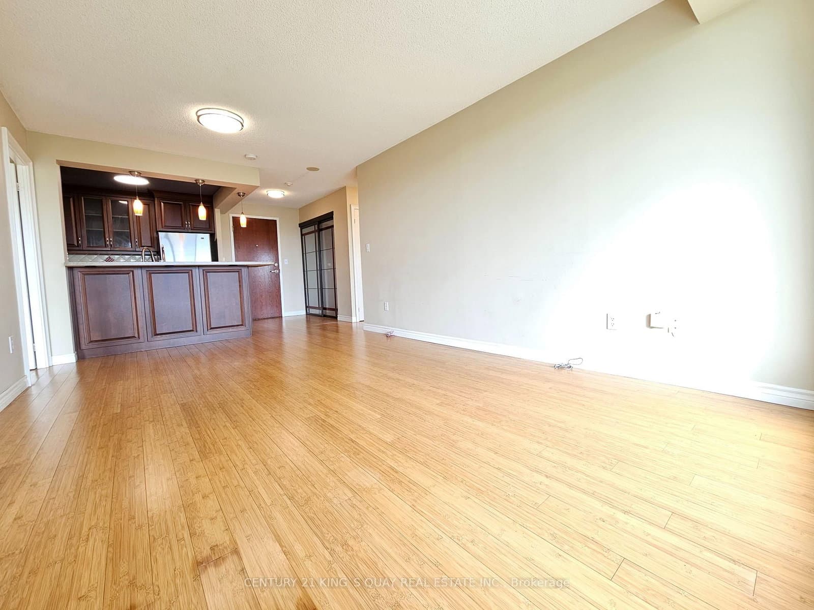 39 Pemberton Avenue, Unit 609 thumbnail 6