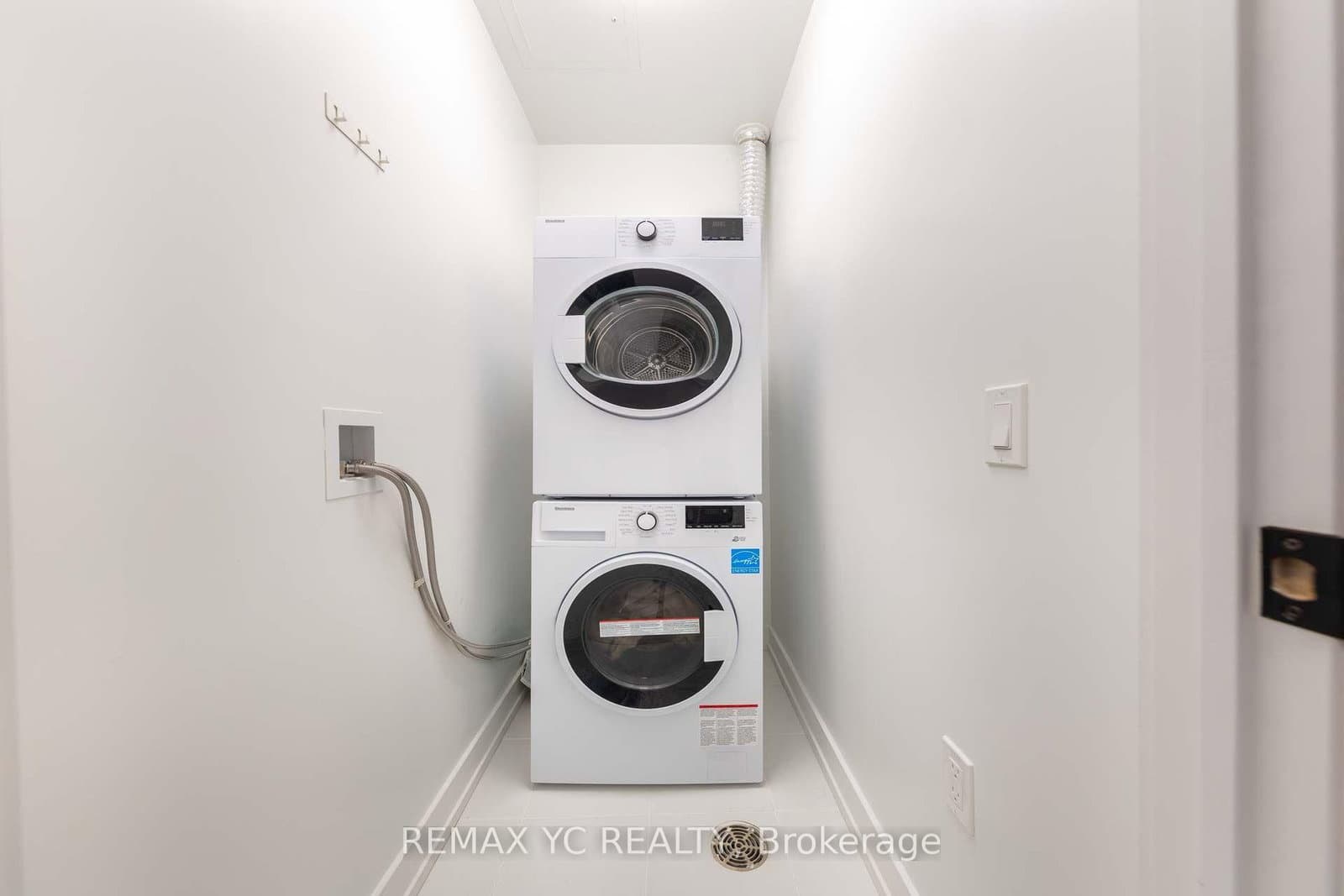 117 Broadway Avenue, Unit 703 thumbnail 18