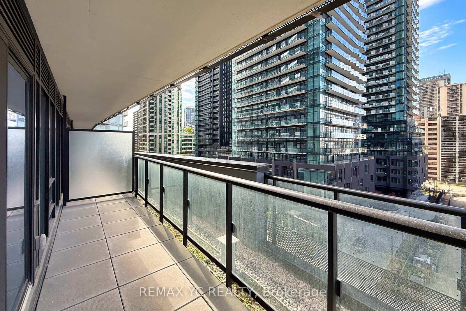 117 Broadway Avenue, Unit 703 thumbnail 20