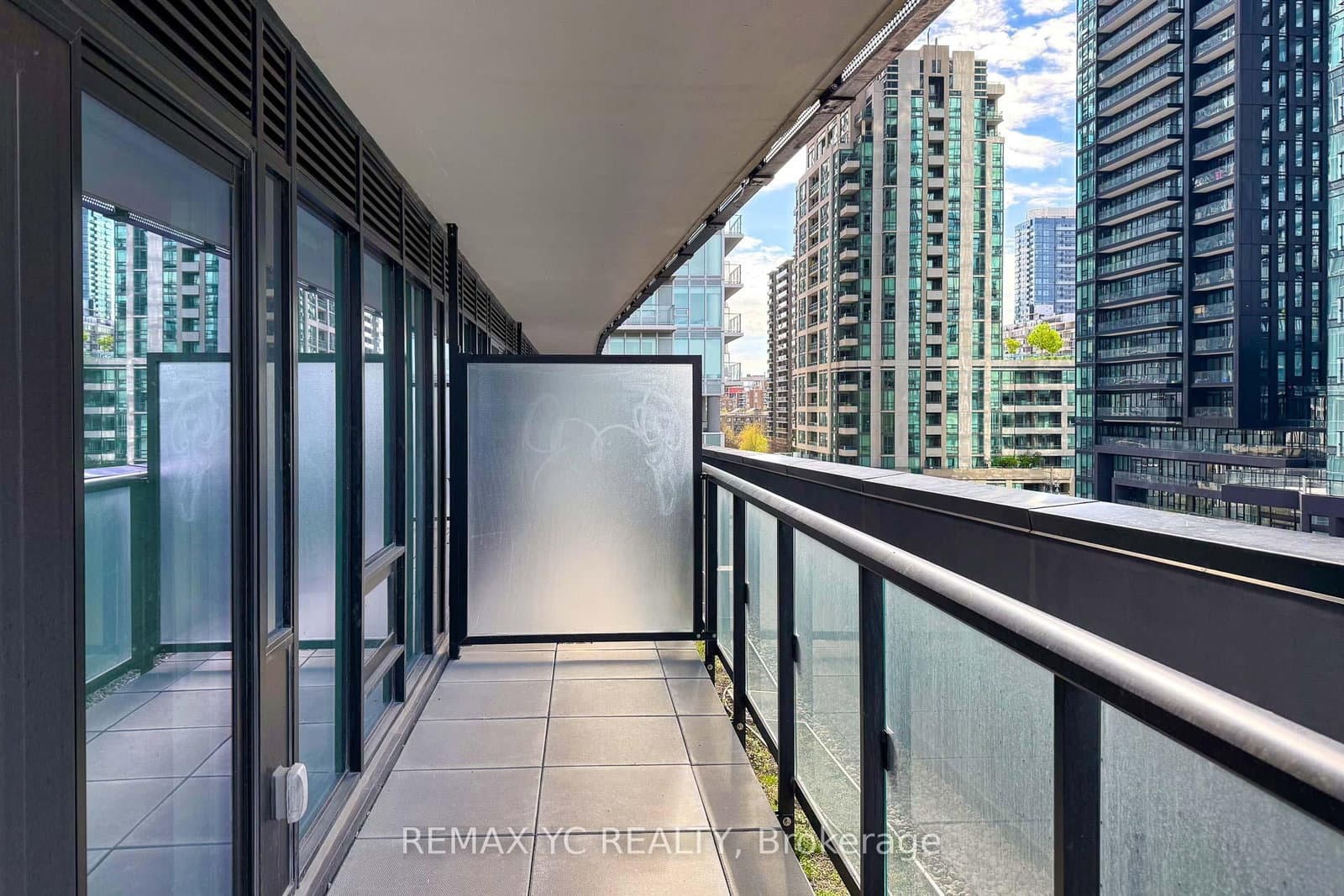 117 Broadway Avenue, Unit 703 thumbnail 21