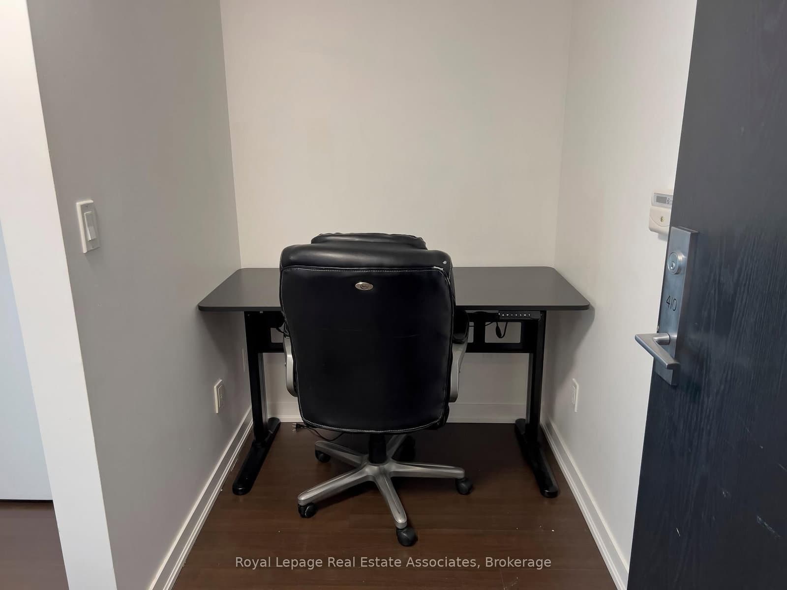 55 East Liberty Street, Unit 410 thumbnail 15