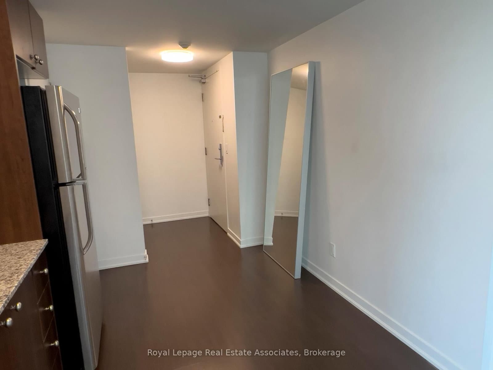 55 East Liberty Street, Unit 410 thumbnail 3