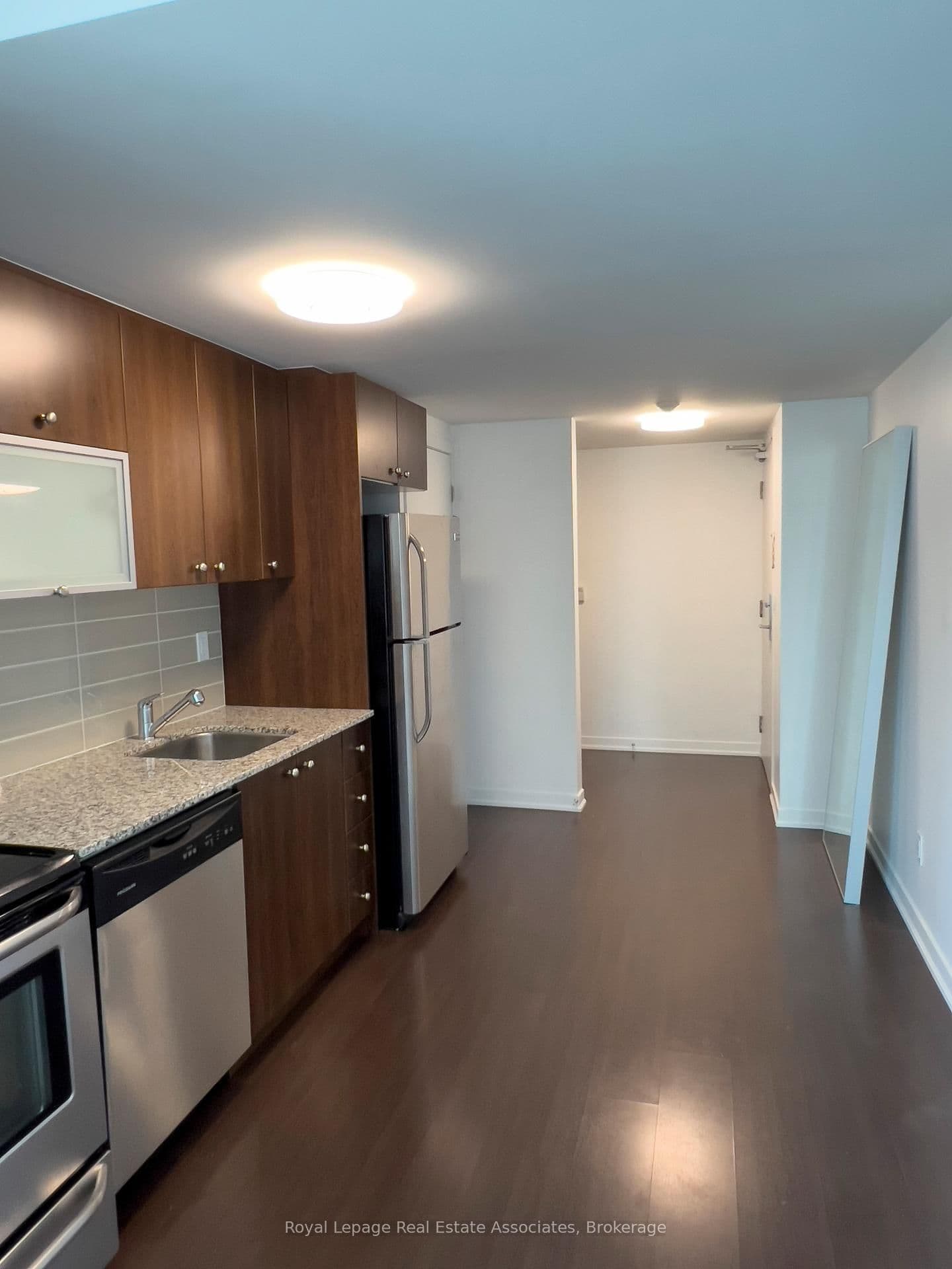 55 East Liberty Street, Unit 410 thumbnail 7