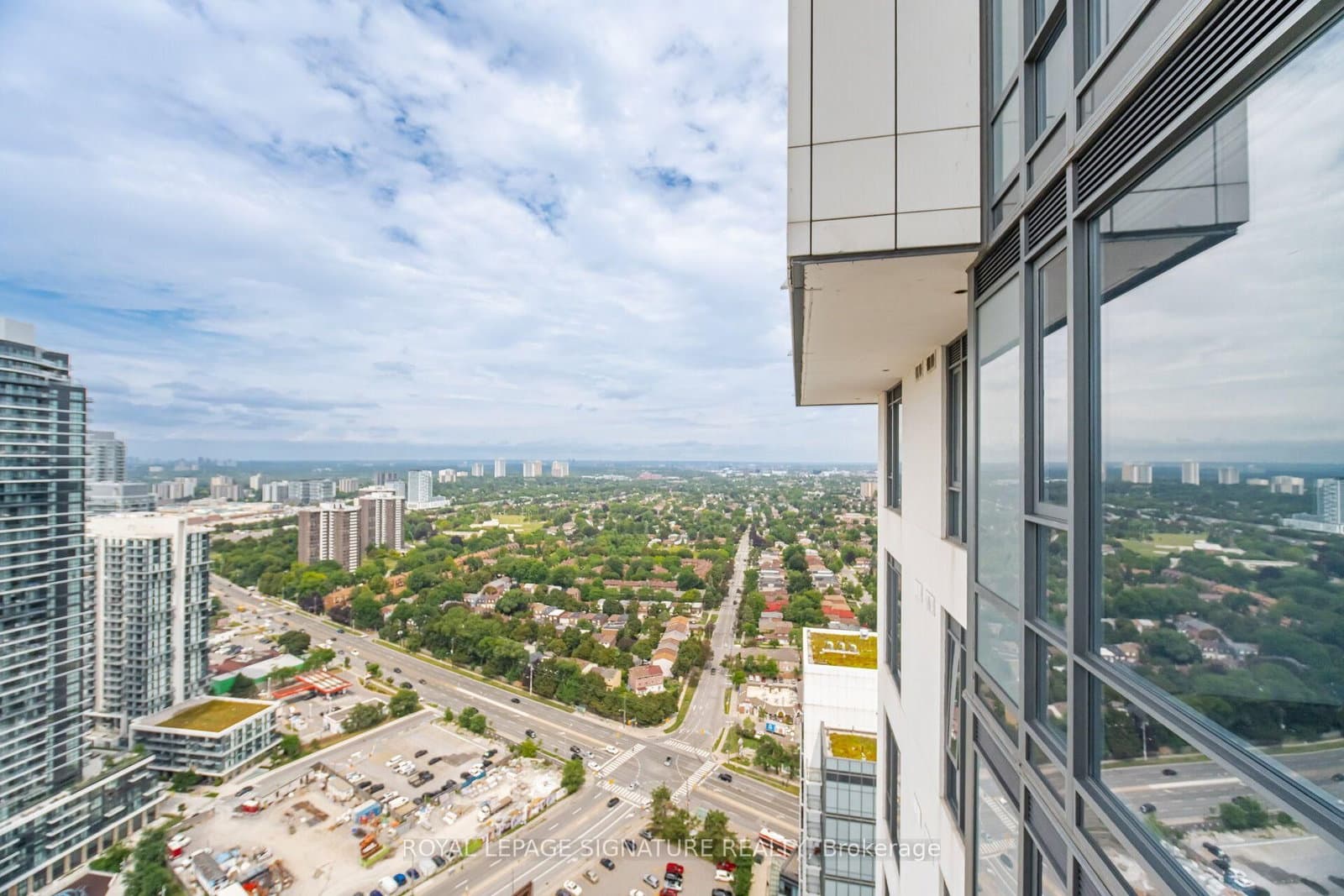 55 Ann O'Reilly Road, Unit 3410 thumbnail 34