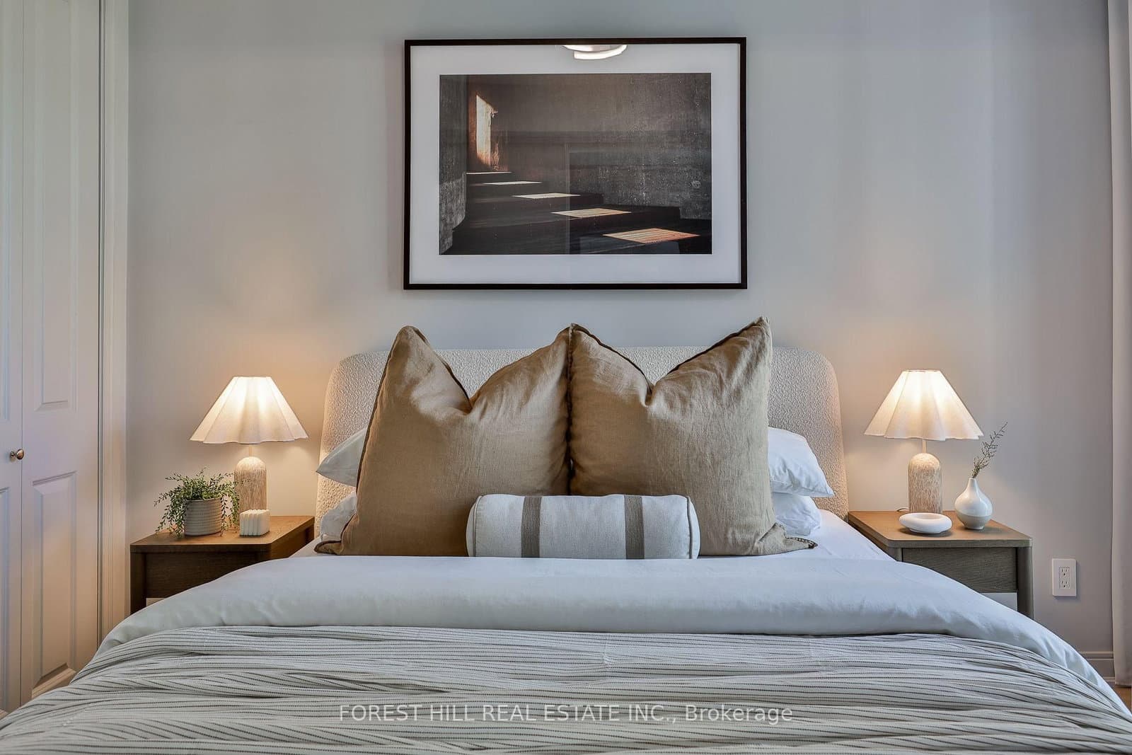 21 Scollard Street, Unit 512 thumbnail 25