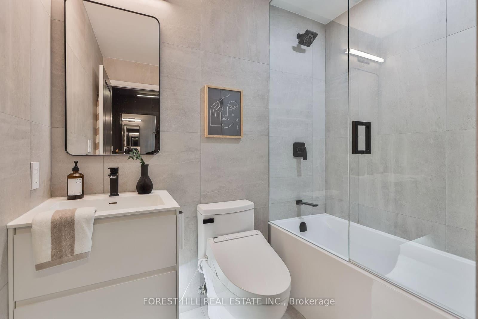 21 Scollard Street, Unit 512 thumbnail 29