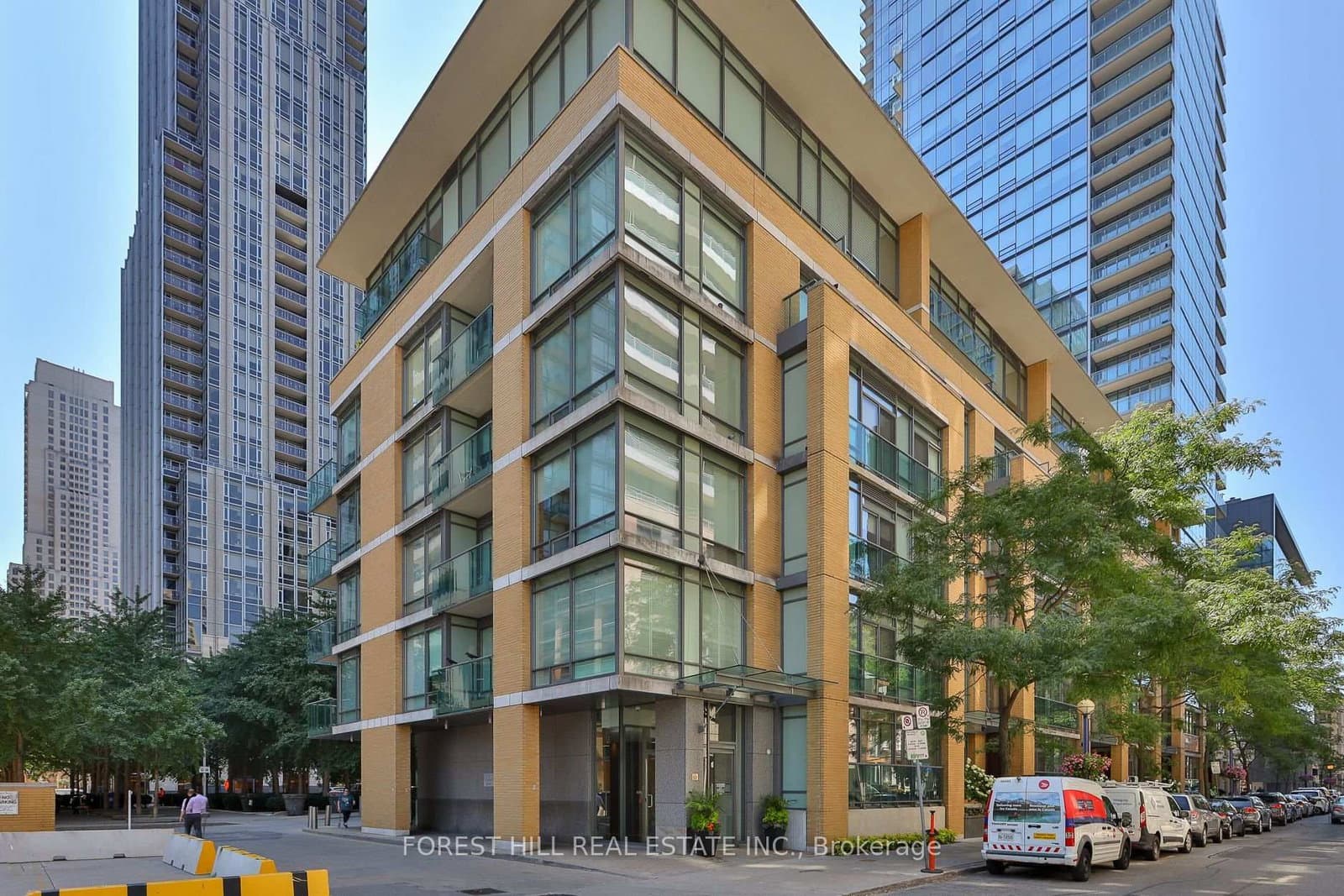 21 Scollard Street, Unit 512 thumbnail 39