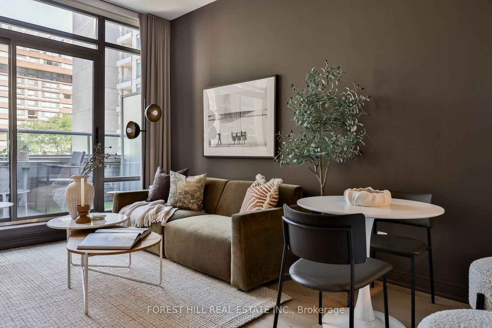 21 Scollard Street, Unit 512 thumbnail 4