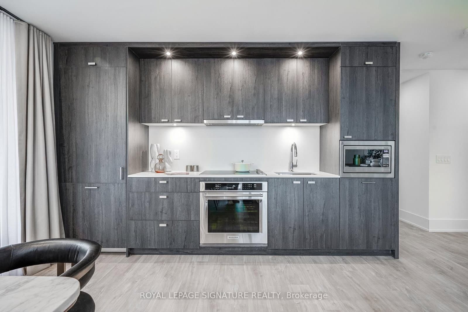 115 Denison Avenue, Unit 613 thumbnail 11
