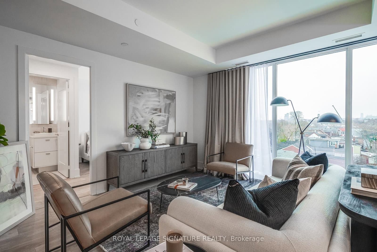115 Denison Avenue, Unit 613 thumbnail 3