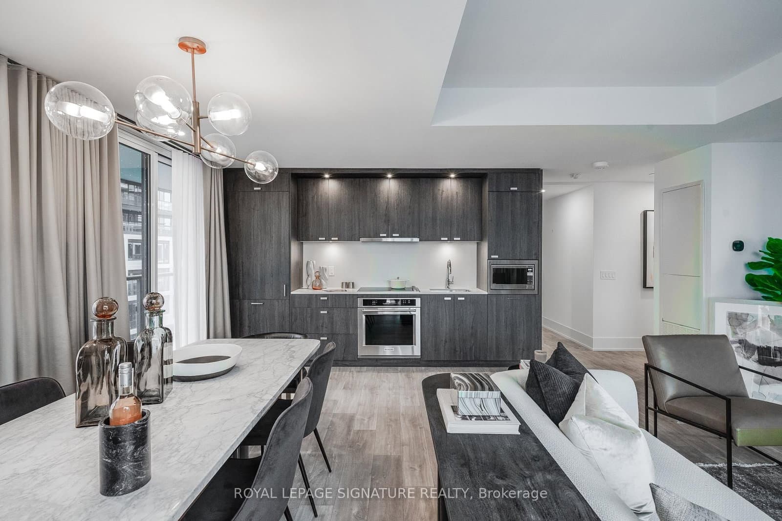115 Denison Avenue, Unit 613 thumbnail 7