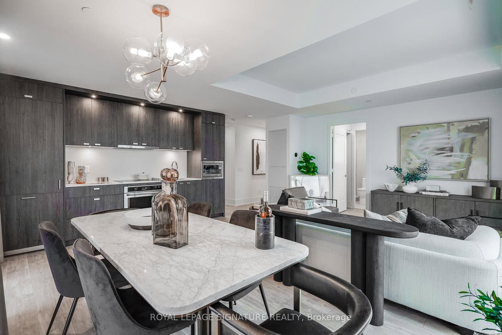 115 Denison Avenue, Unit 613 thumbnail 9