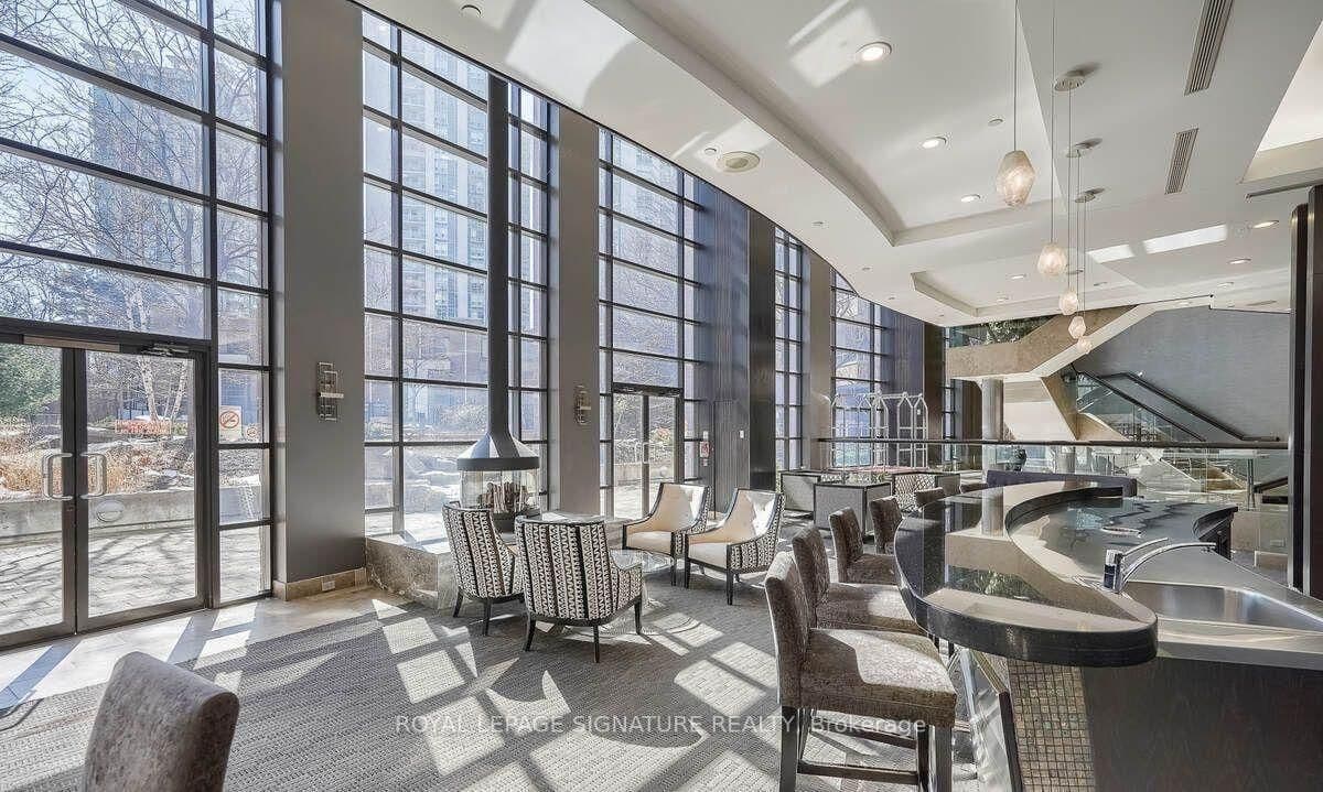 33 Sheppard Avenue E, Unit 2210 thumbnail 24