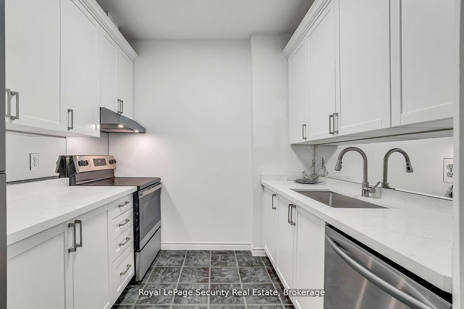 980 Yonge Street, Unit 403 thumbnail 11