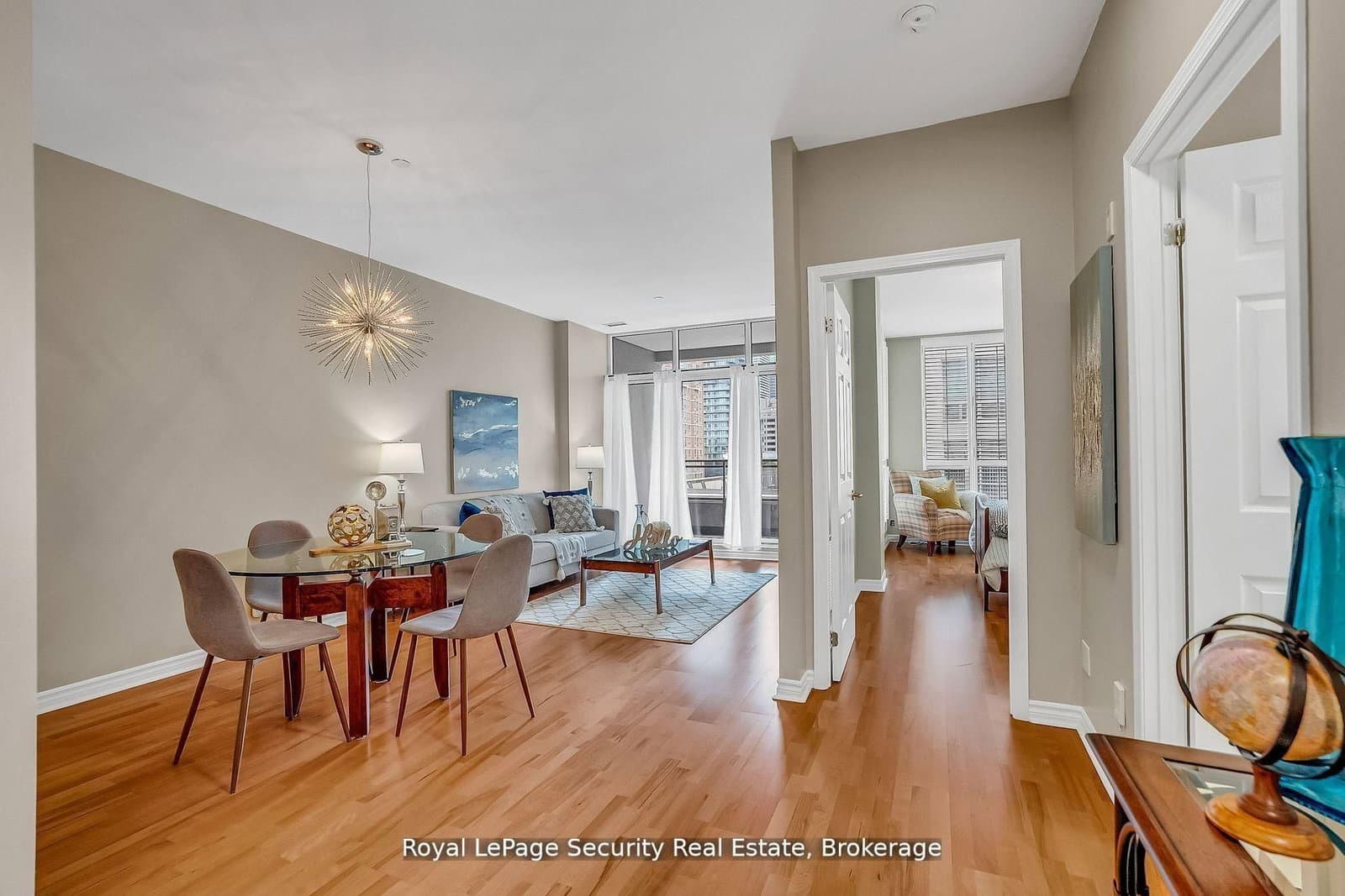 980 Yonge Street, Unit 403 thumbnail 13