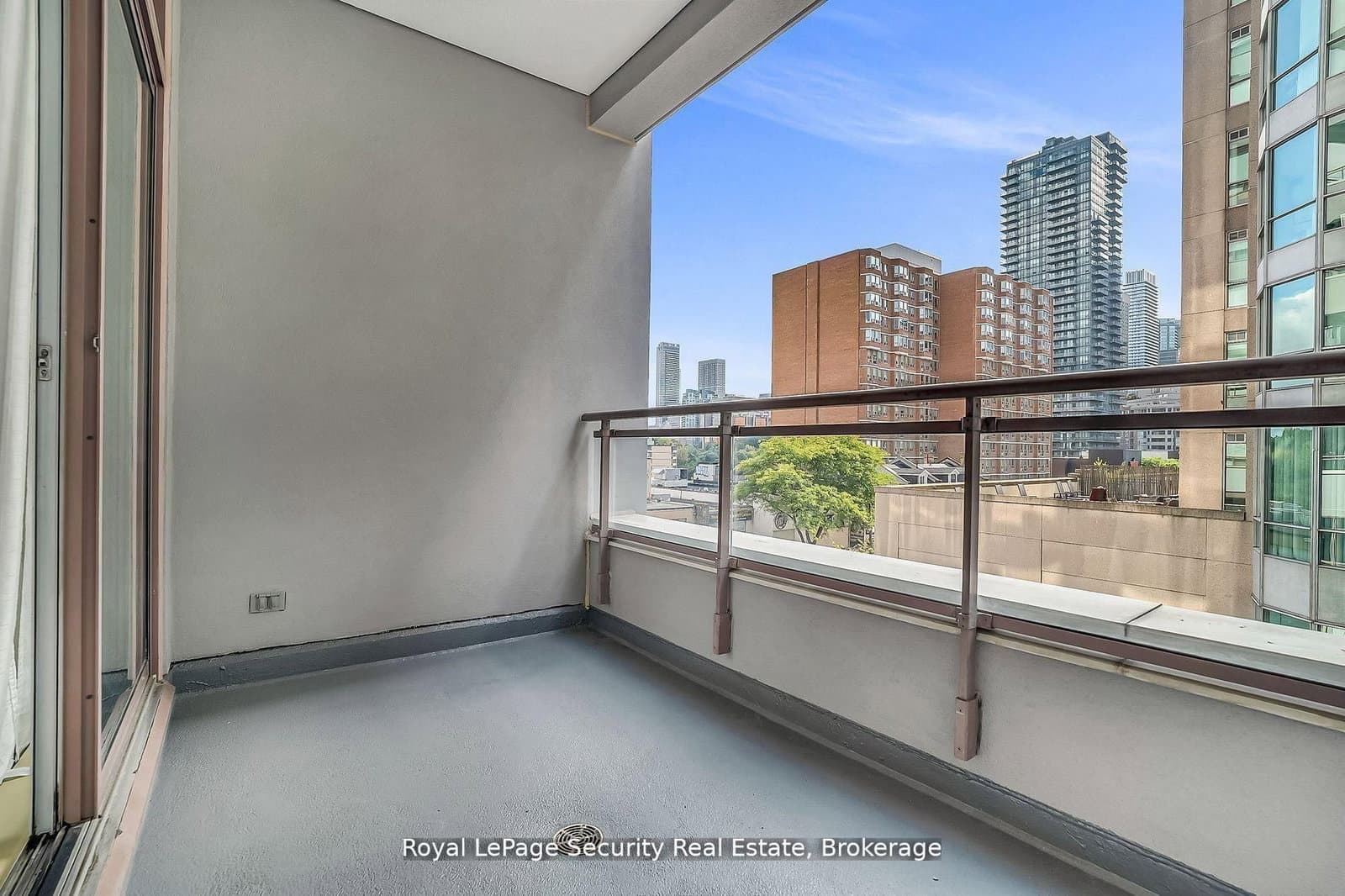 980 Yonge Street, Unit 403 thumbnail 30