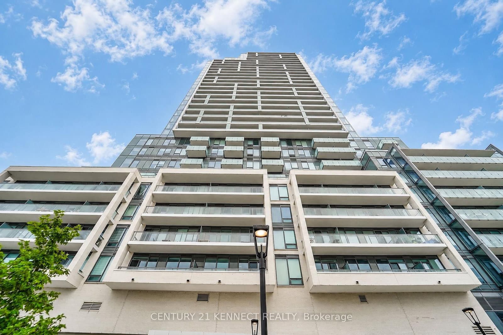 #826 - 7 Golden Lion Heights