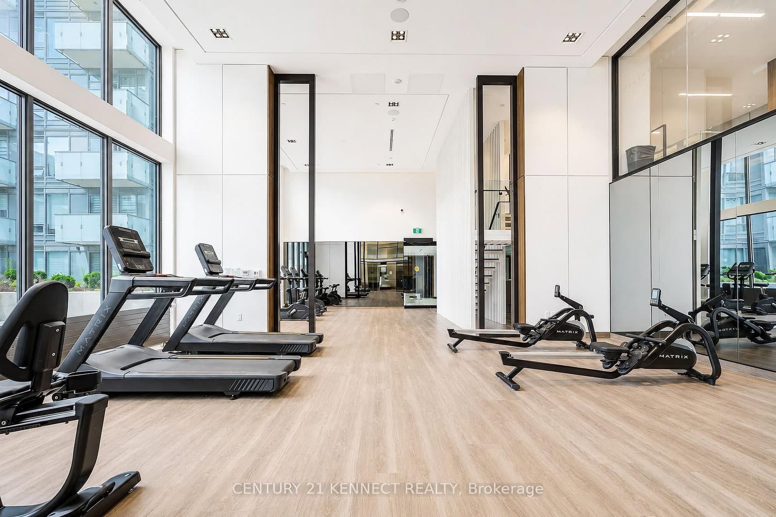 7 Golden Lion Heights, Unit 826 thumbnail 10