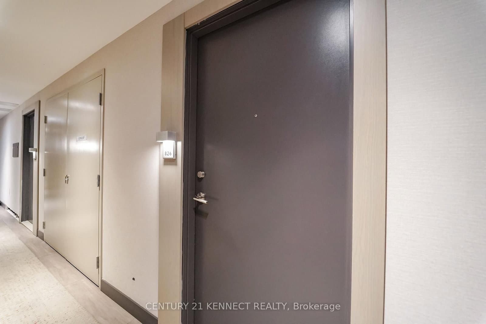 7 Golden Lion Heights, Unit 826 thumbnail 13