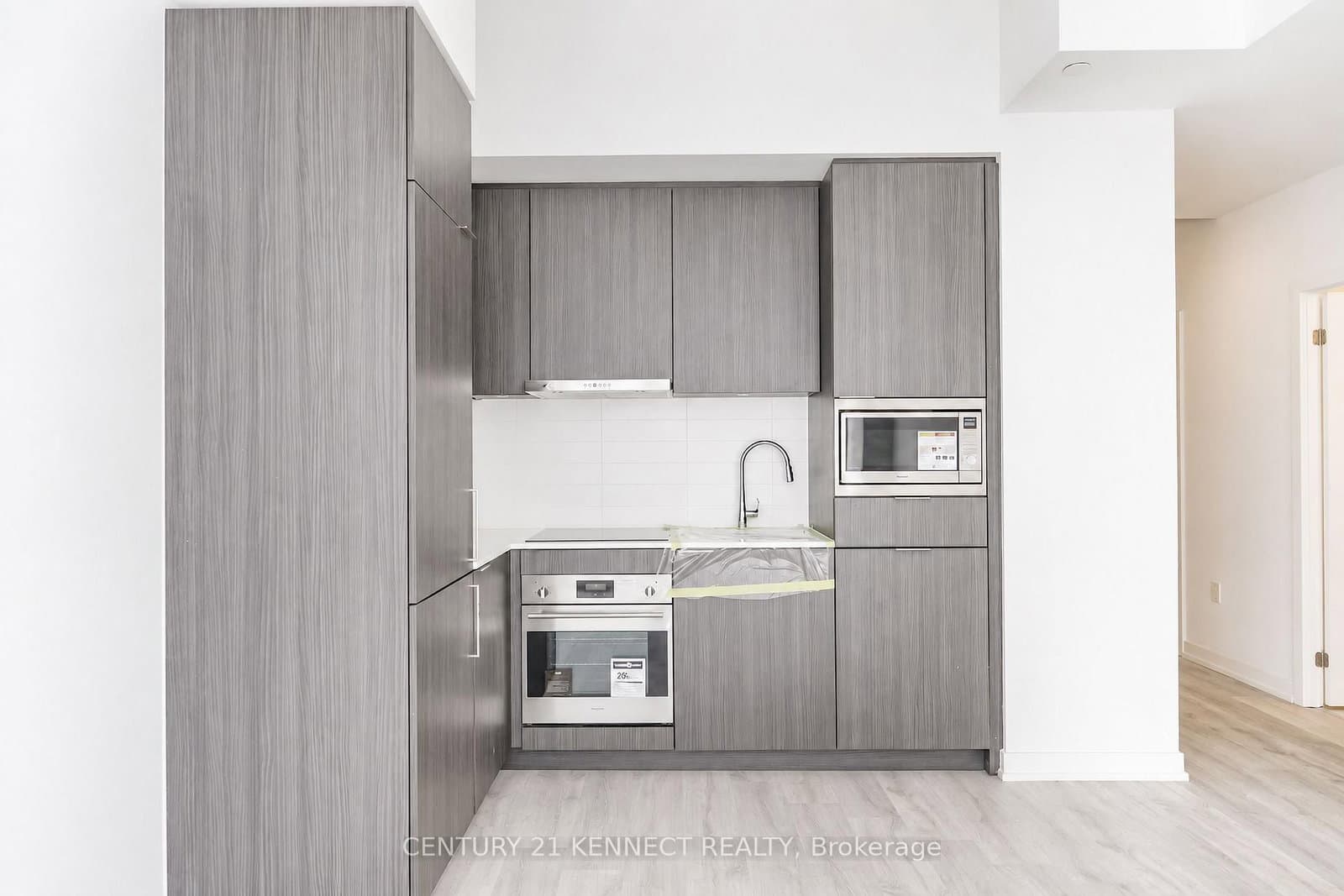 7 Golden Lion Heights, Unit 826 thumbnail 22