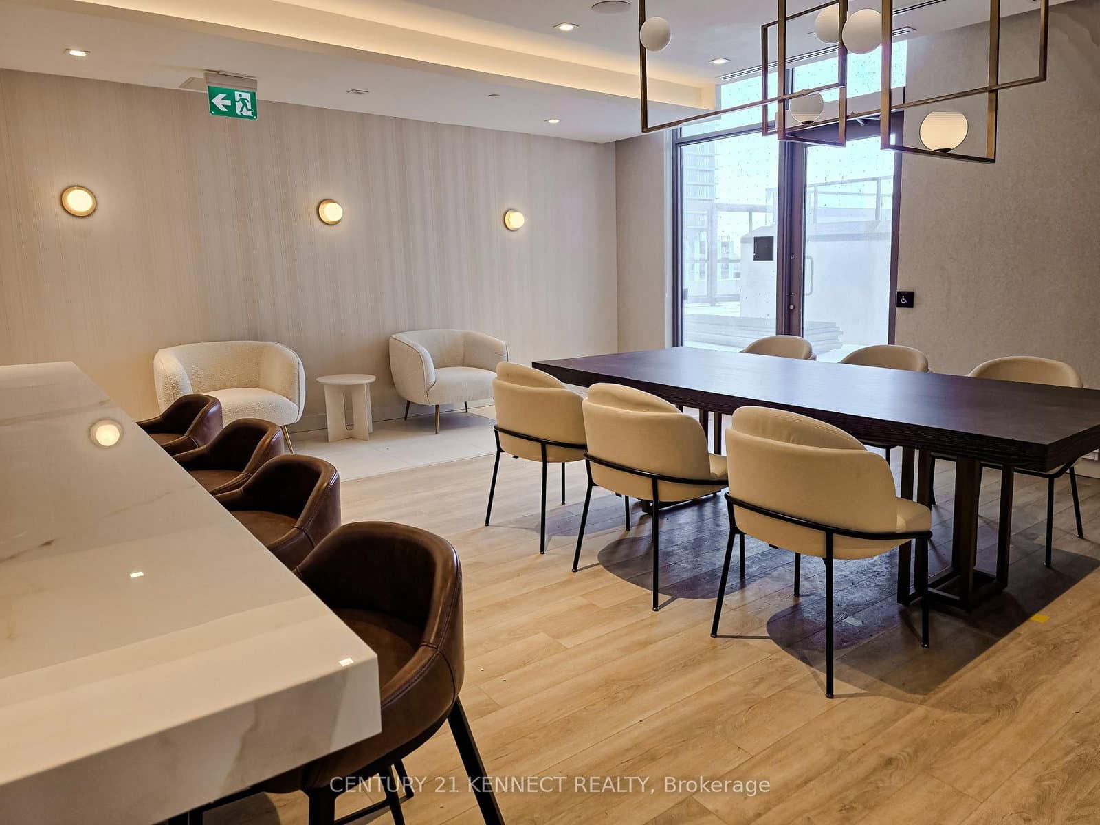 7 Golden Lion Heights, Unit 826 thumbnail 41