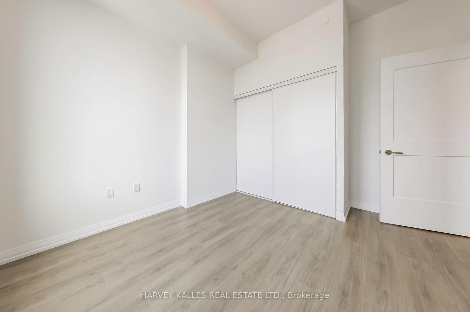 50 Dunfield Avenue, Unit LPH19 thumbnail 17