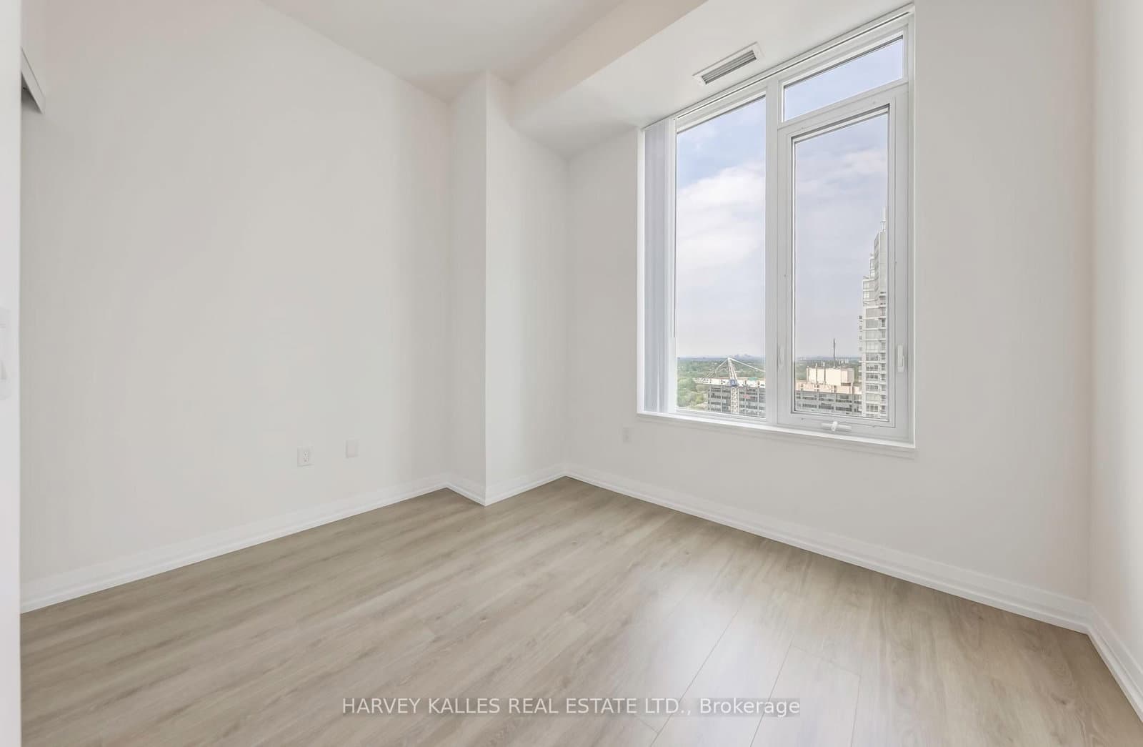 50 Dunfield Avenue, Unit LPH19 thumbnail 18