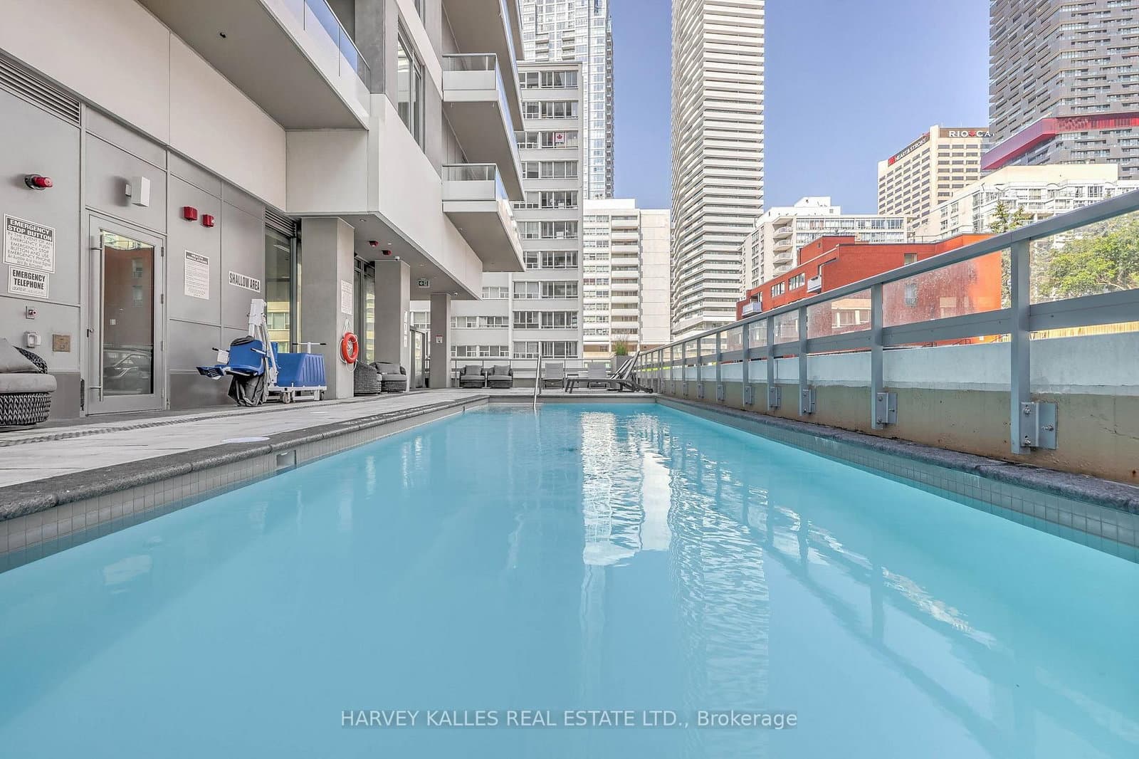 50 Dunfield Avenue, Unit LPH19 thumbnail 33
