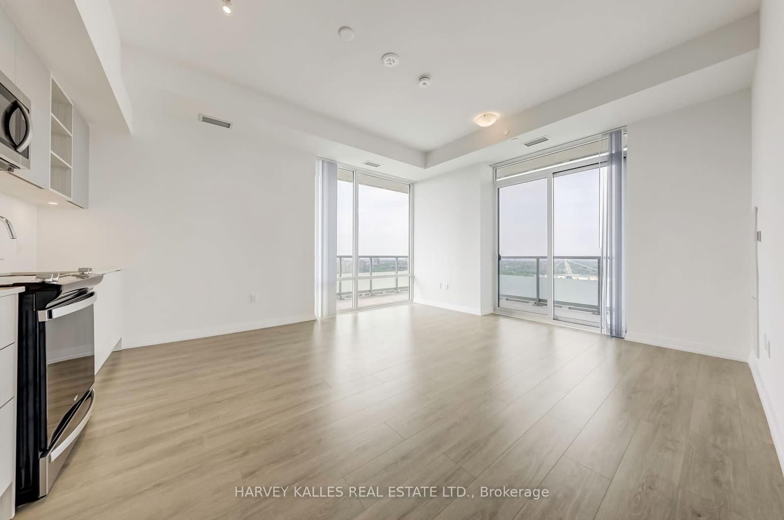 50 Dunfield Avenue, Unit LPH19 thumbnail 5