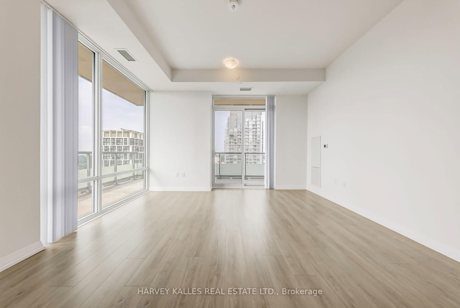 50 Dunfield Avenue, Unit LPH19 thumbnail 6