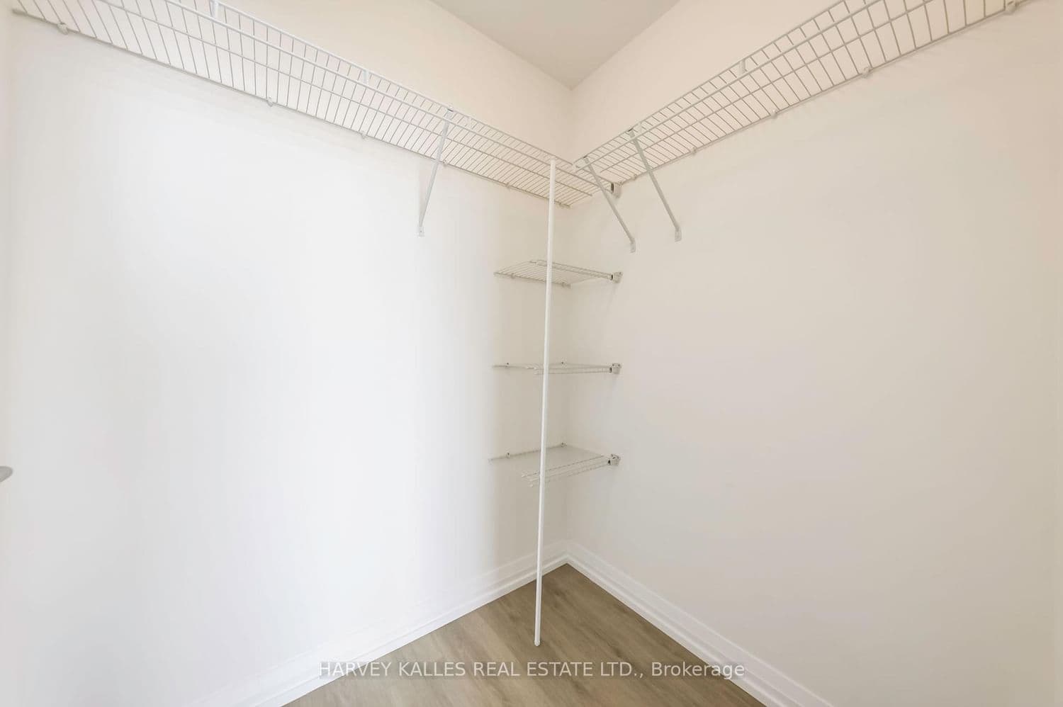 50 Dunfield Avenue, Unit LPH19 thumbnail 11