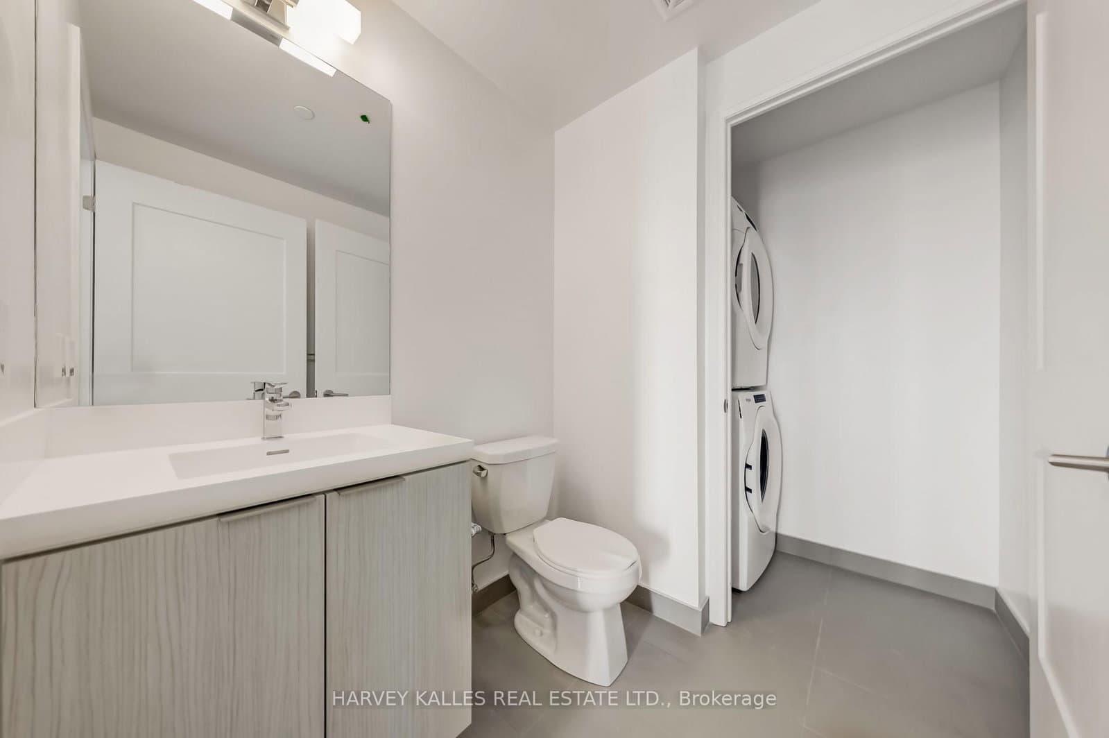 50 Dunfield Avenue, Unit LPH19 thumbnail 22