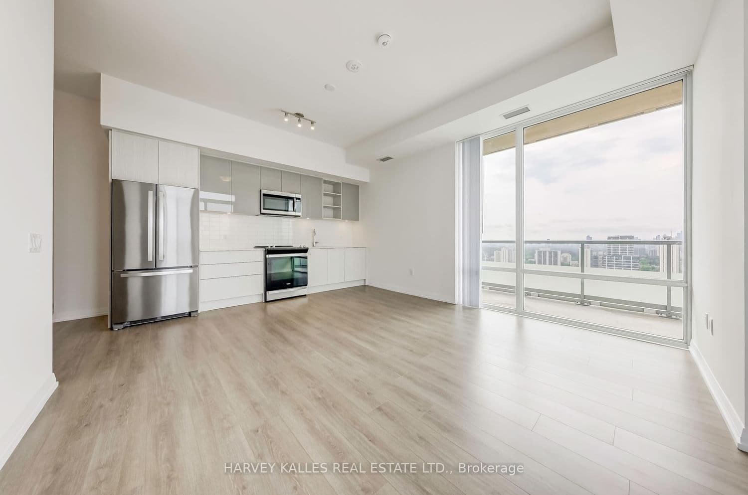 50 Dunfield Avenue, Unit LPH19 thumbnail 8