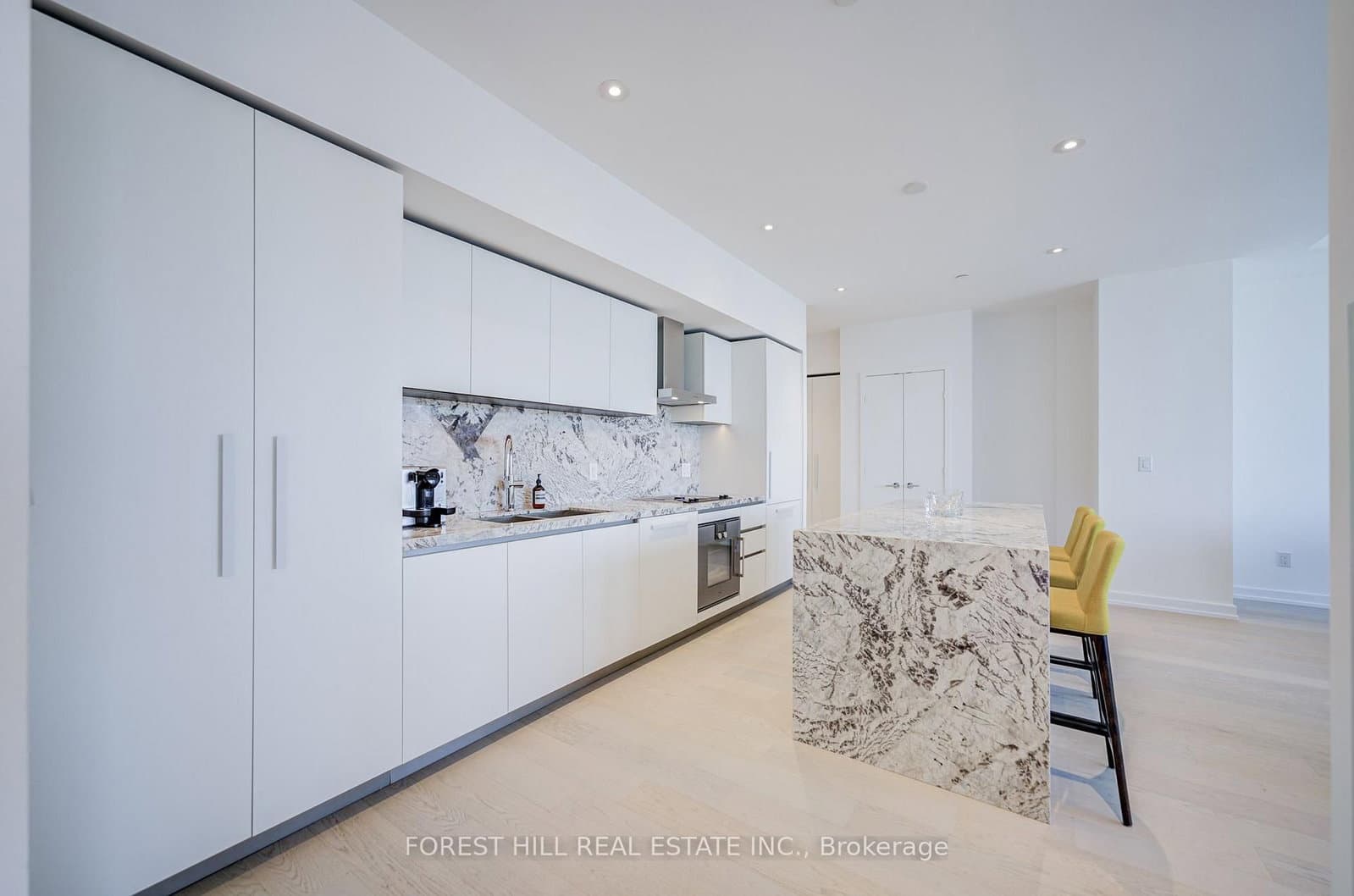 1315 BAY Street, Unit 2202 thumbnail 7
