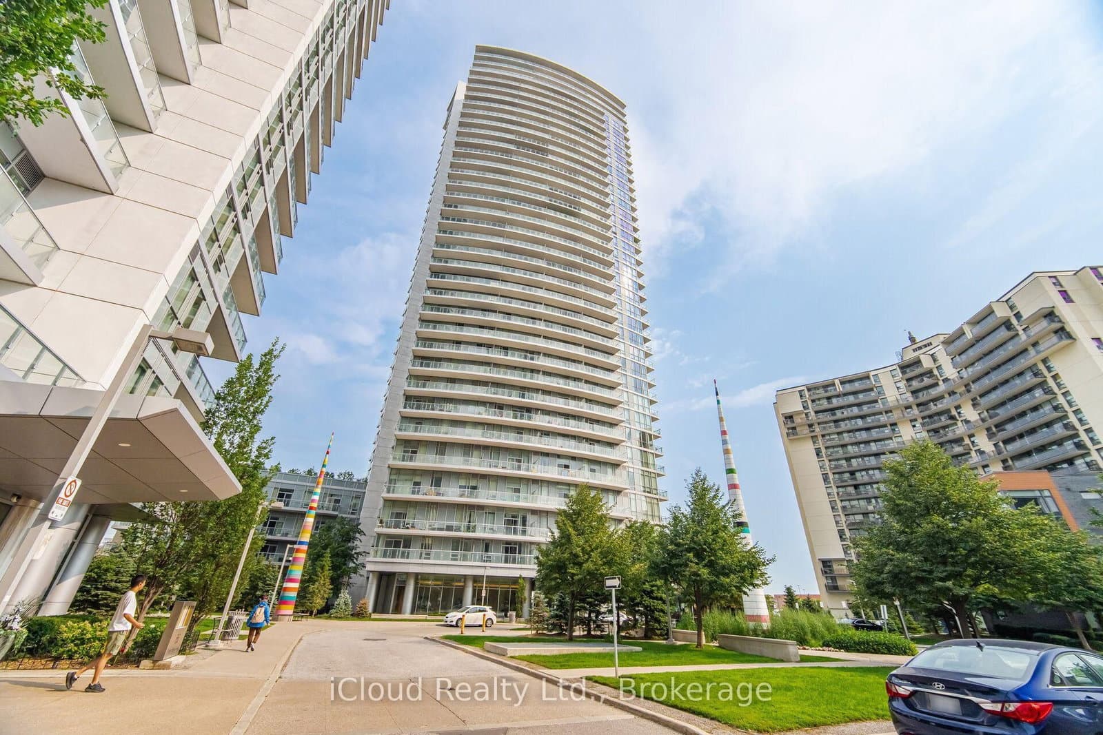 70 Forest Manor Road, Unit 311 thumbnail 2