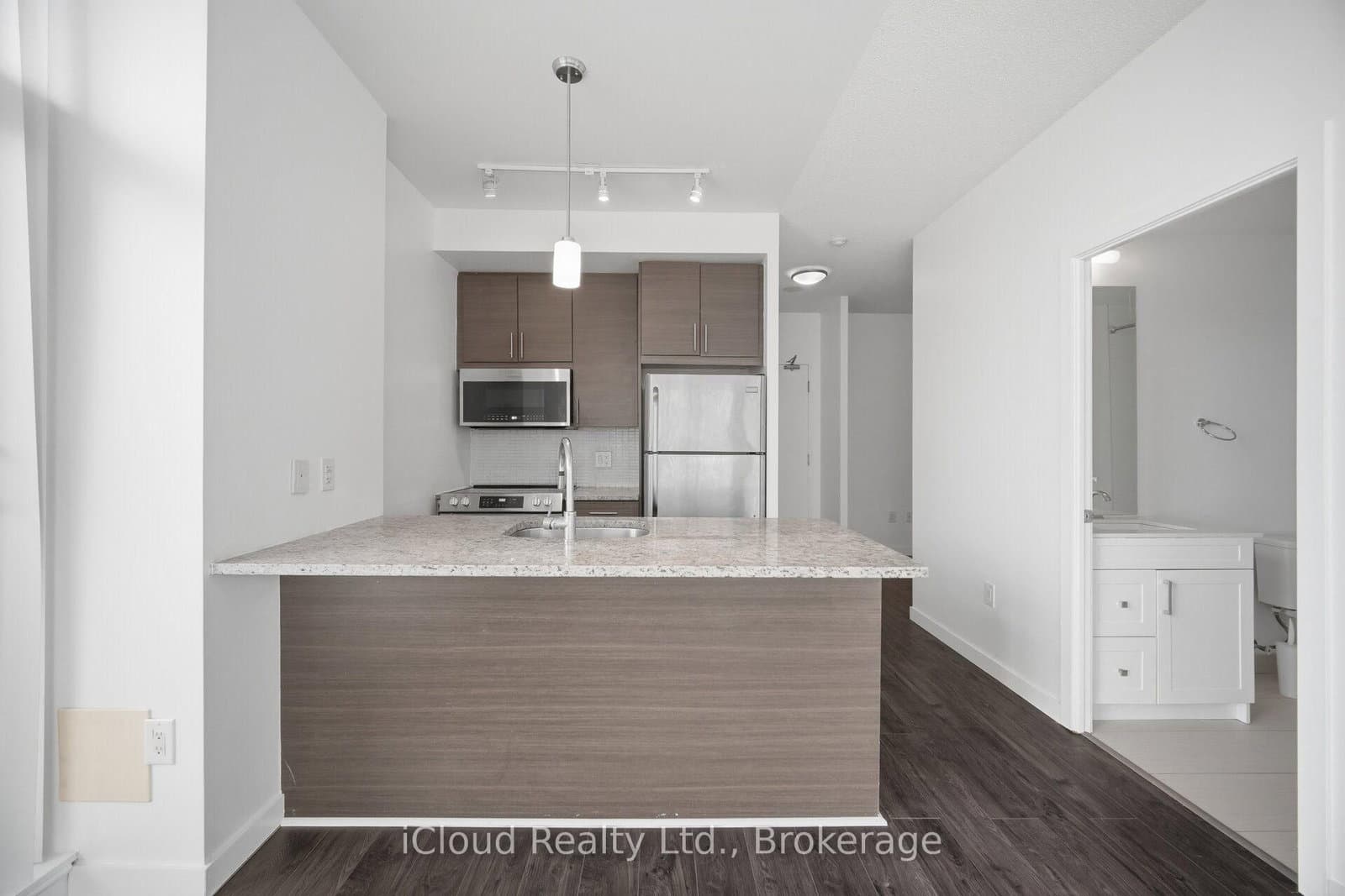 70 Forest Manor Road, Unit 311 thumbnail 22