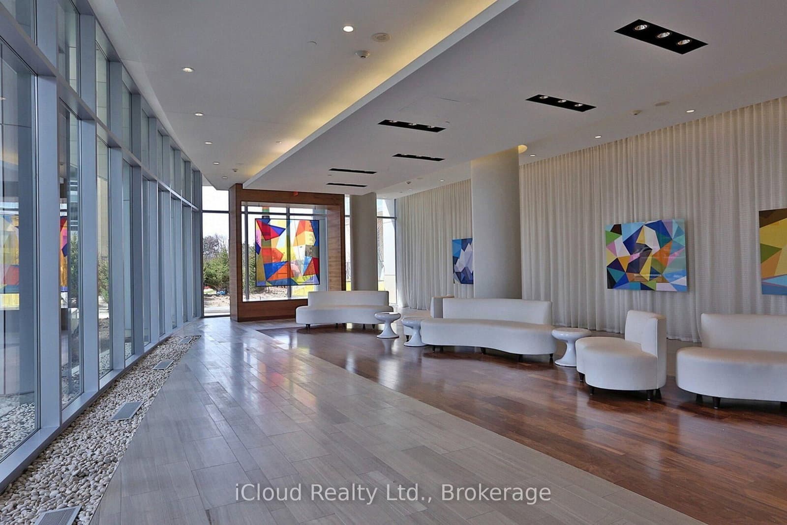 70 Forest Manor Road, Unit 311 thumbnail 5