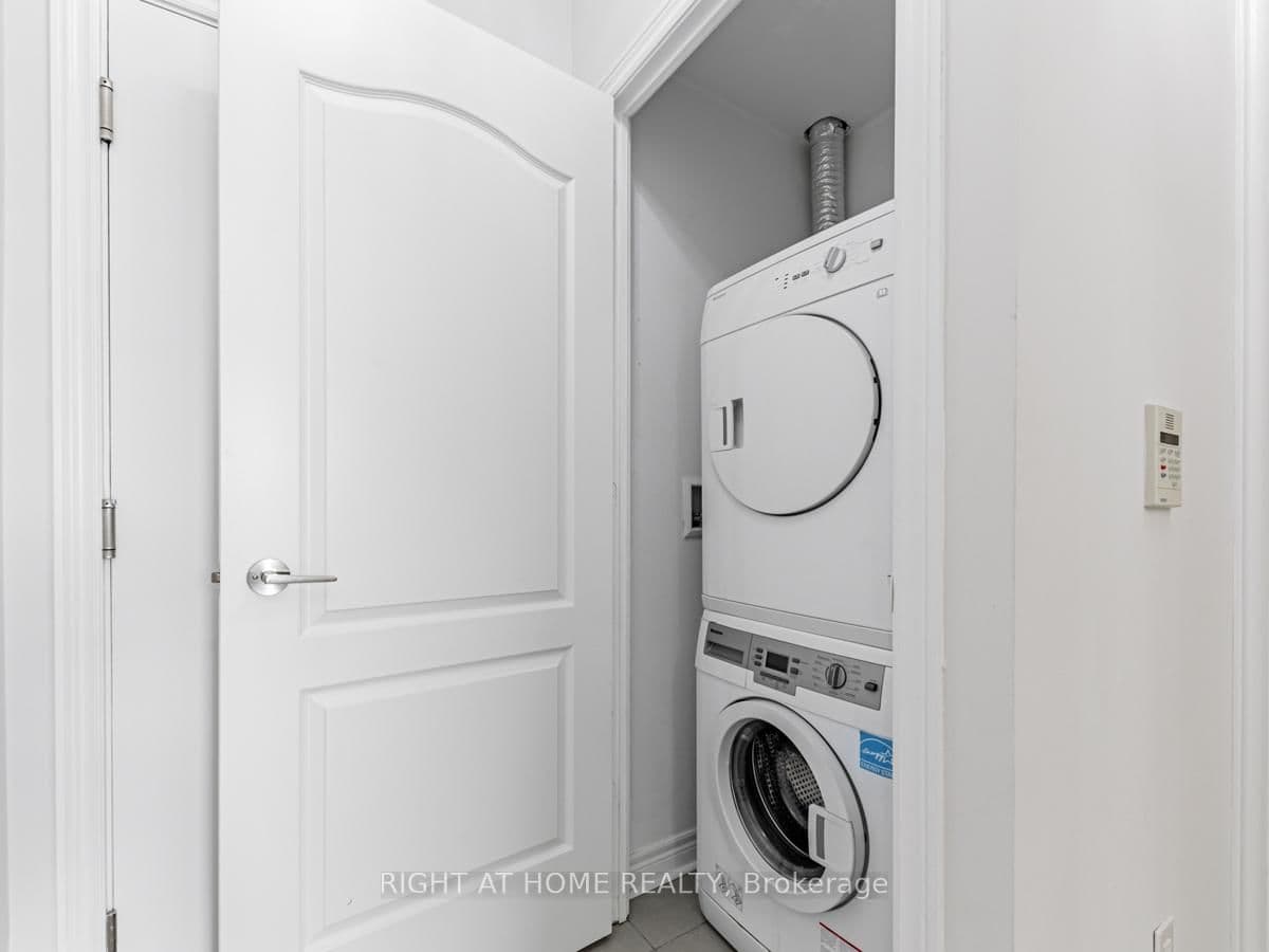2756 Old Leslie Street, Unit 1008 thumbnail 15