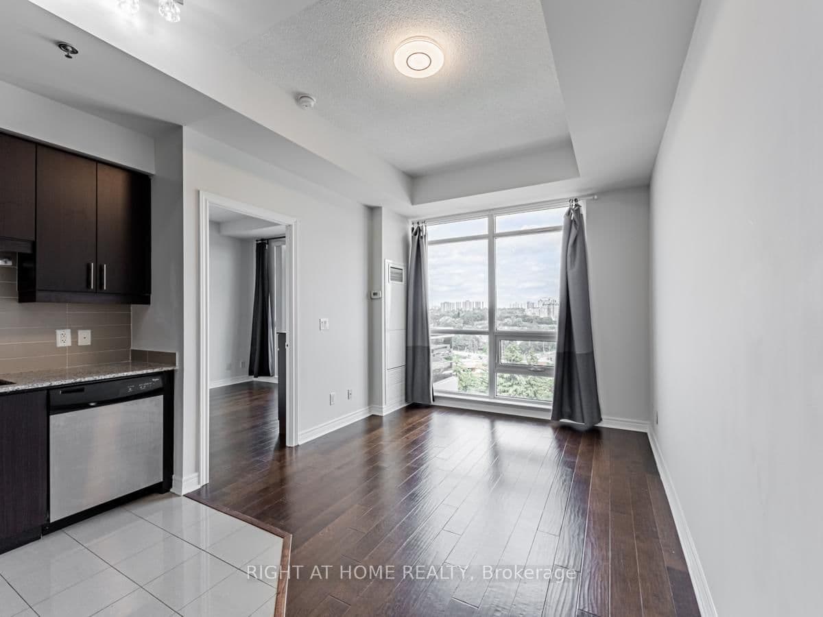 2756 Old Leslie Street, Unit 1008 thumbnail 4