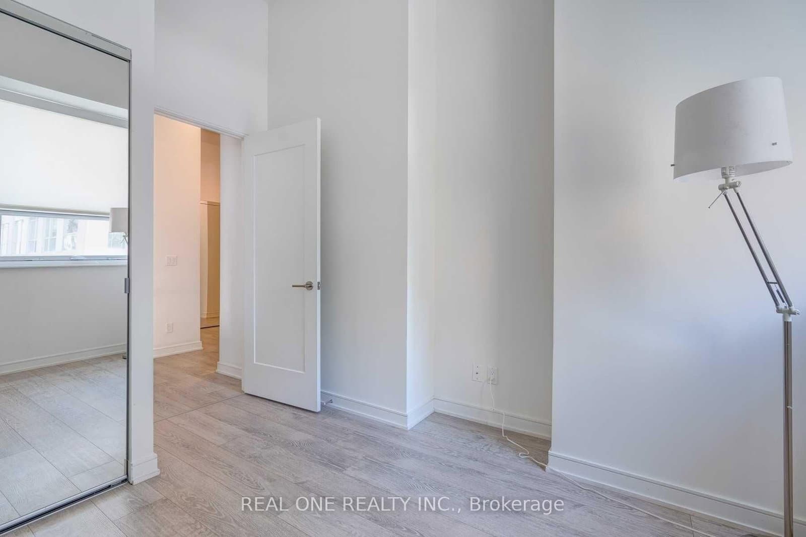 88 Scott Street, Unit 503 thumbnail 12