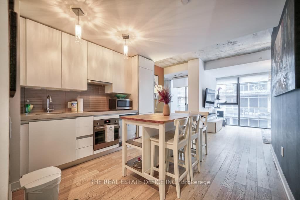 629 King Street W, Unit 331 thumbnail 10