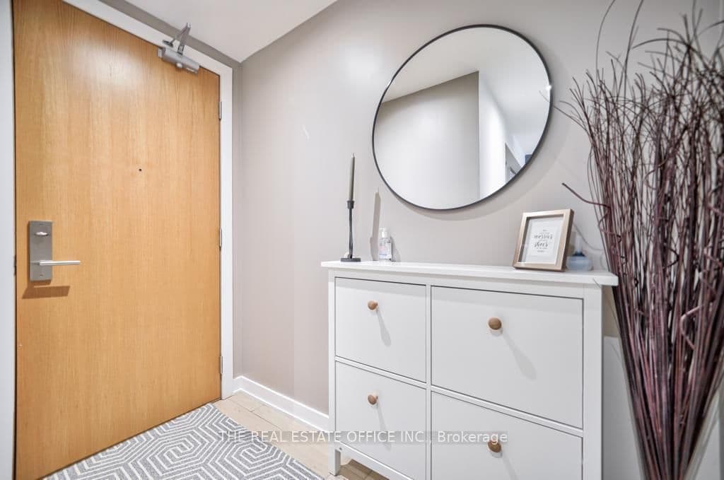 629 King Street W, Unit 331 thumbnail 13
