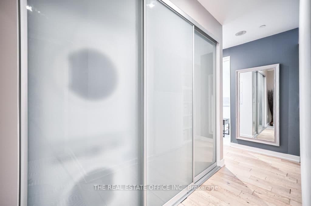 629 King Street W, Unit 331 thumbnail 16