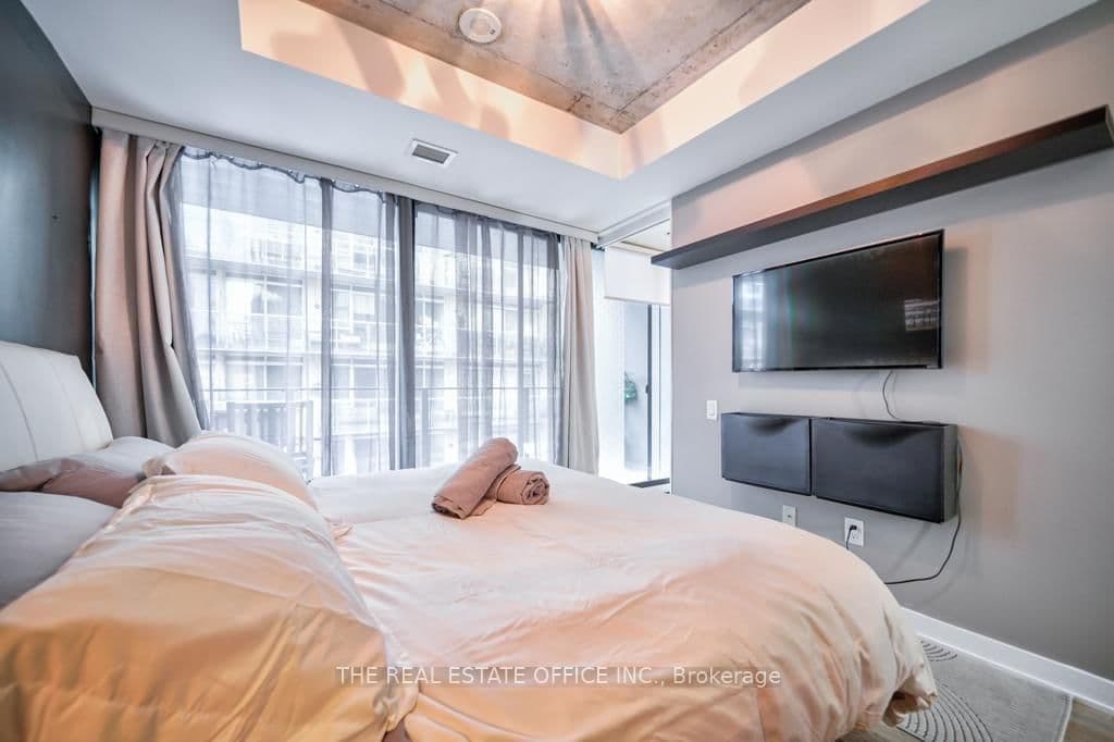 629 King Street W, Unit 331 thumbnail 25